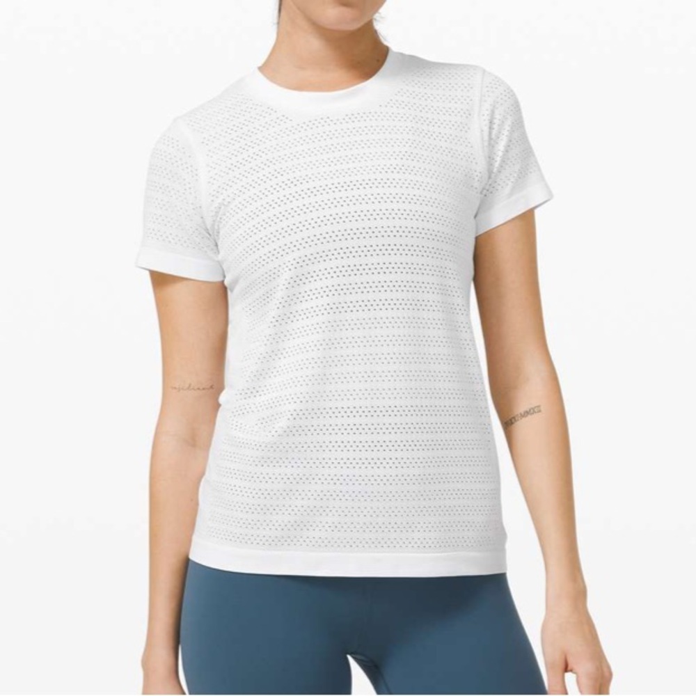 Lululemon Athletica White Short Sleeve Tee